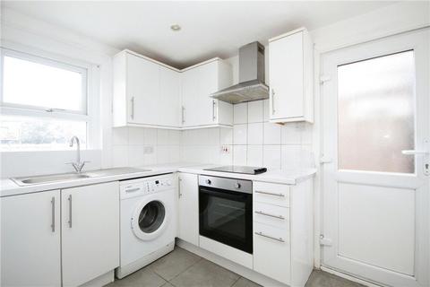 3 bedroom terraced house to rent, Charnwood Road, London, SE25