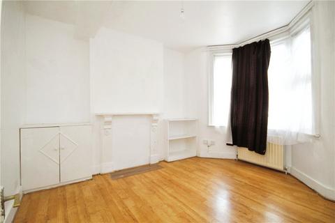 3 bedroom terraced house to rent, Charnwood Road, London, SE25