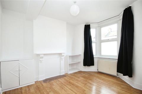 3 bedroom terraced house to rent, Charnwood Road, London, SE25