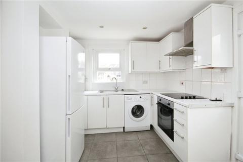 3 bedroom terraced house to rent, Charnwood Road, London, SE25