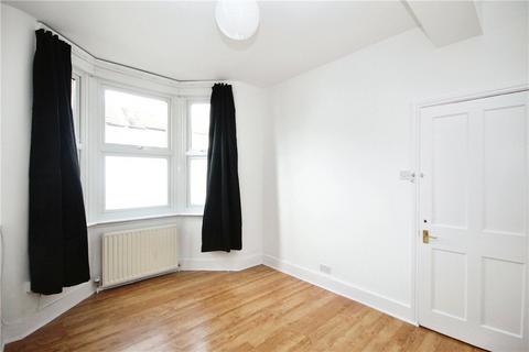 3 bedroom terraced house to rent, Charnwood Road, London, SE25