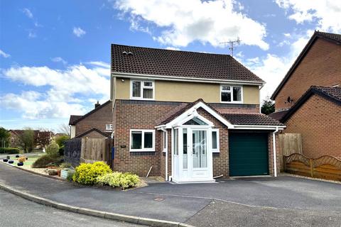 4 bedroom detached house for sale, Dol Helyg, Pembrey, Burry Port