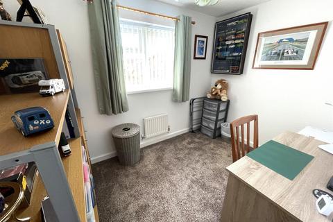 4 Dol Helyg, Pembrey, Burry Port, SA16 0EH