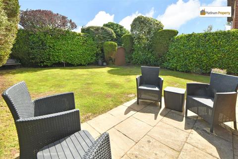 4 bedroom detached house for sale, Fennel Grove, Stoke-On-Trent ST3