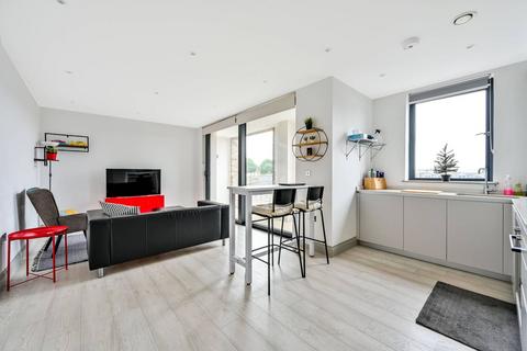 1 bedroom flat for sale, Brighton Road, Surbiton, KT6