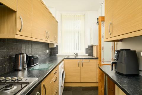 3 bedroom terraced house for sale, Morley, Leeds LS27