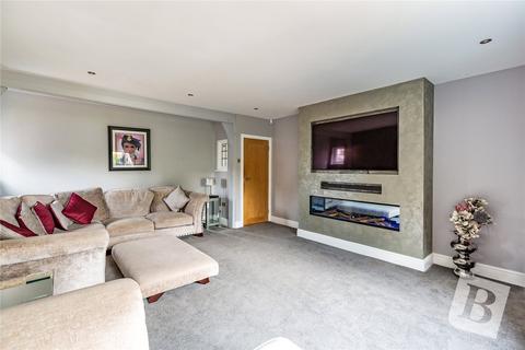 4 bedroom detached house for sale, Harrow Drive, Hornchurch, RM11