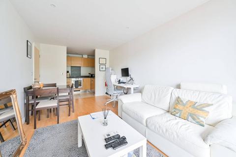 1 bedroom flat for sale, Battersea Park Road, Nine Elms, London, SW8