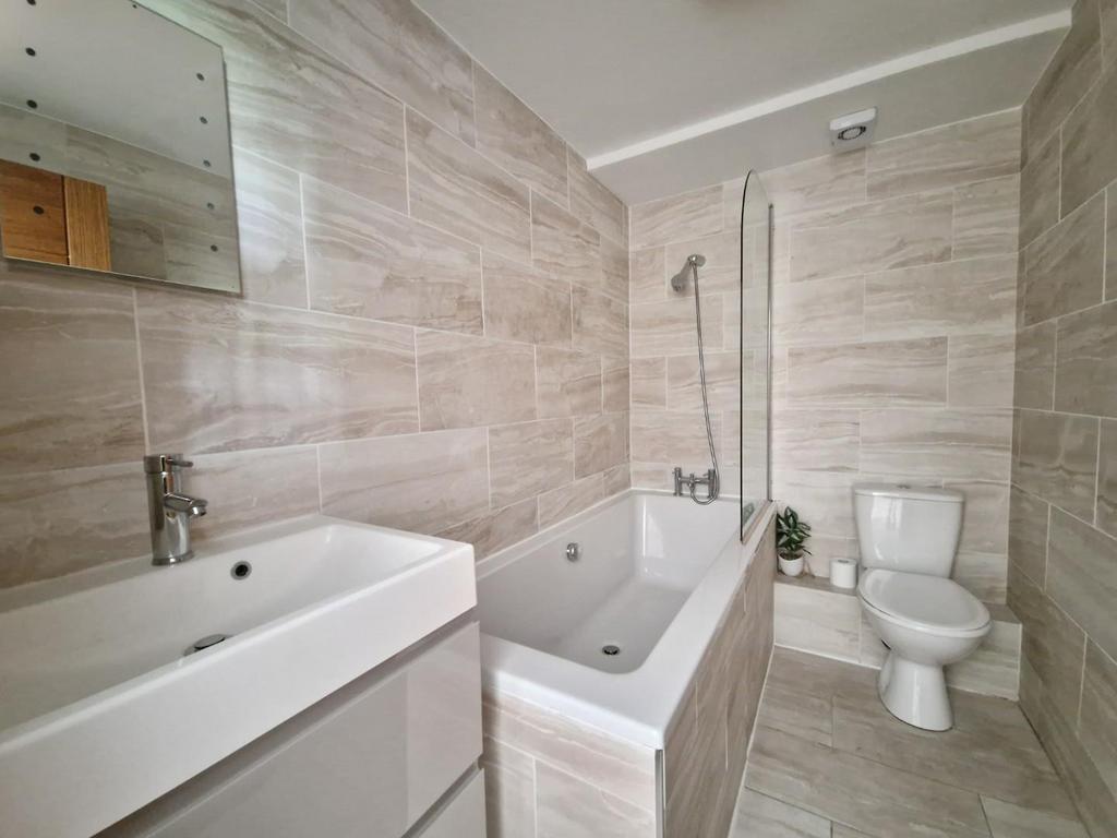 JWw-M6 JHe0-Sl QMIIQiq9w.jpg