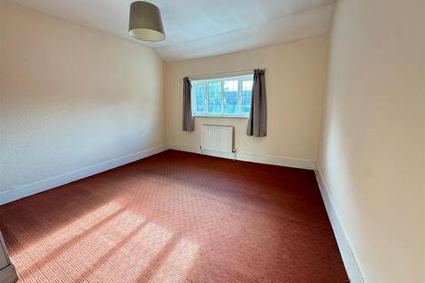 3 bedroom apartment to rent, Dobbins Lane, Wendover HP22