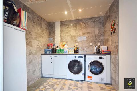 15 Acorn Way, Hardwicke, Gloucester, GL2 4AY