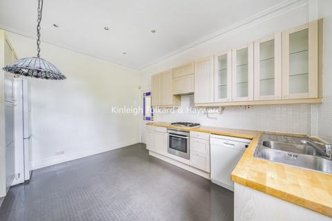 3 bedroom flat to rent, Mount View Road London N4