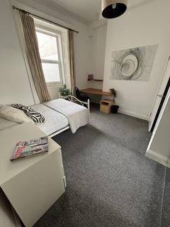 8 bedroom terraced house to rent, Plymouth PL4