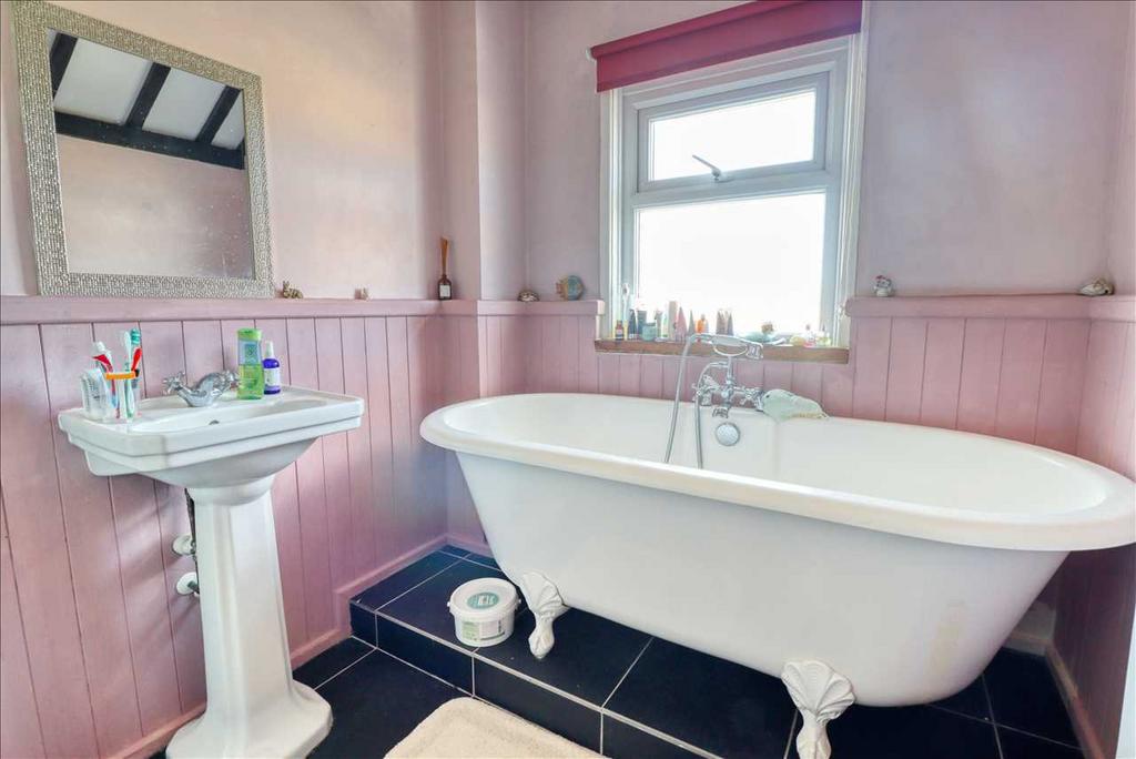 En Suite / Bathroom