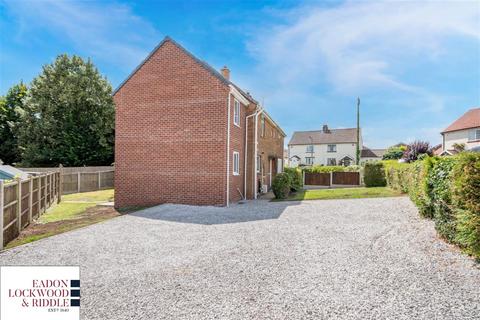 3 bedroom semi-detached house to rent, Church Lane, Wadworth, Doncaster