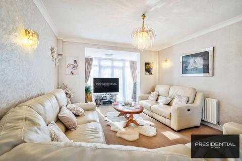 3 bedroom semi-detached house for sale, Chigwell IG7