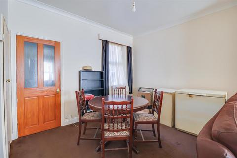 3 bedroom terraced house for sale, Fairfax Drive, Westcliff-On-Sea SS0