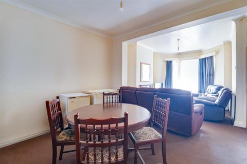 3 bedroom terraced house for sale, Fairfax Drive, Westcliff-On-Sea SS0