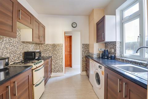 3 bedroom terraced house for sale, Fairfax Drive, Westcliff-On-Sea SS0