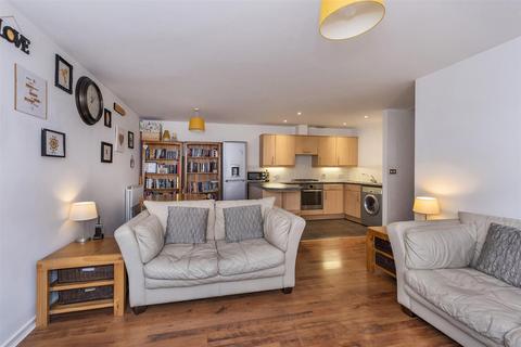 2 bedroom apartment to rent, Whitefriars Wharf, Tonbridge