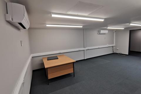 Office to rent, Herongate