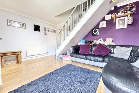 2 bedroom terraced house for sale, Foden Avenue, Ipswich