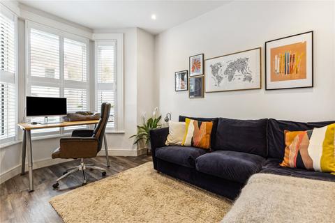 1 bedroom apartment for sale, Gowrie Road, London, SW11