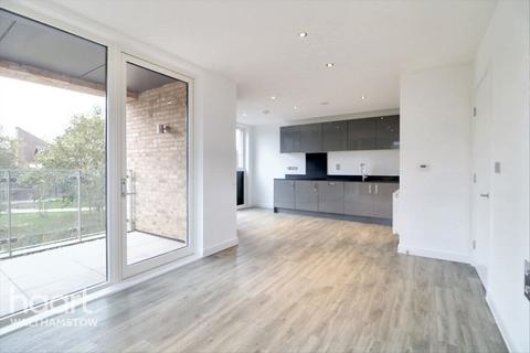 1 bedroom apartment for sale, Track Street, Walthamstow