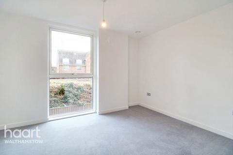 1 bedroom apartment for sale, Track Street, Walthamstow