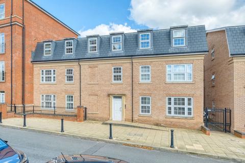 2 bedroom flat for sale, Sissinghurst Court, Main Street, B90 1GE