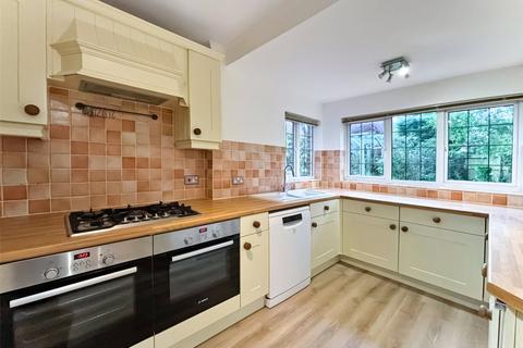 5 bedroom detached house to rent, The Oaks, Burgess Hill, West Sussex, RH15