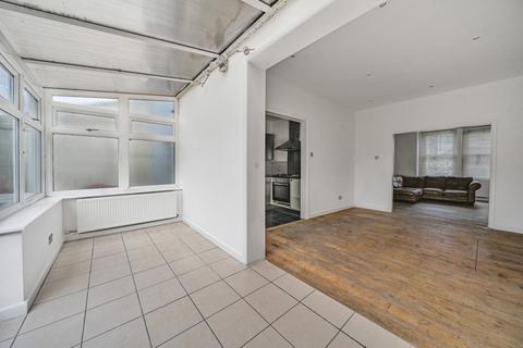 398 Blandford Road, Beckenham, BR3 4NN