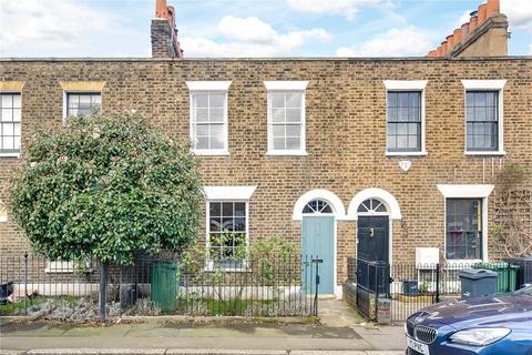 2 bedroom terraced house for sale, Lillieshall Road, London SW4