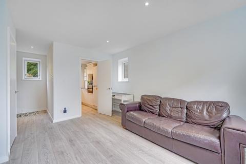 3 bedroom house to rent, Murray Mews, Camden, NW1