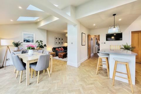 3 bedroom semi-detached house for sale, South Vale Crescent, Timperley, Altrincham, Greater Manchester, WA15