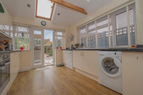 12 Crescent Road, Birchington, CT7 9DP
