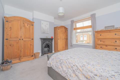 12 Crescent Road, Birchington, CT7 9DP