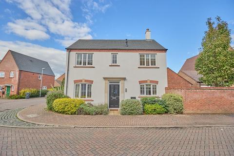 3 bedroom detached house for sale, Greyhound Croft, Hinckley