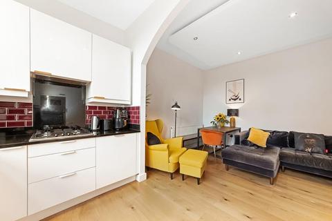 1 bedroom apartment for sale, Oglander Road East Dulwich