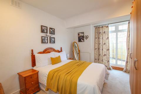 20 Halfway Street, West Kilbride, KA23 9EQ