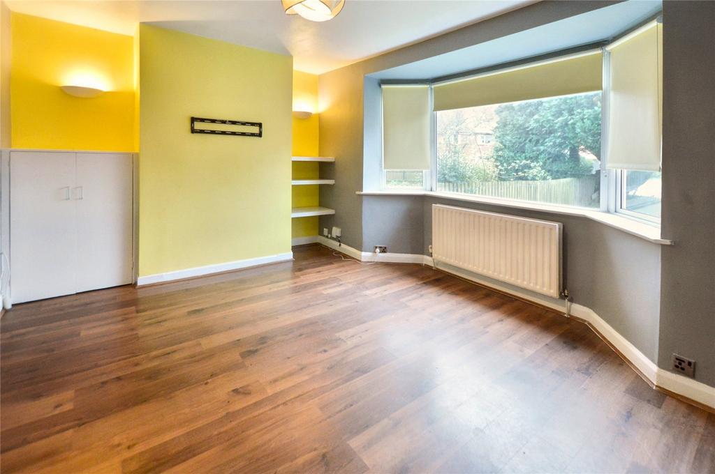 Ainsty Drive, Wetherby, West Yorkshire 4 bed semidetached house for