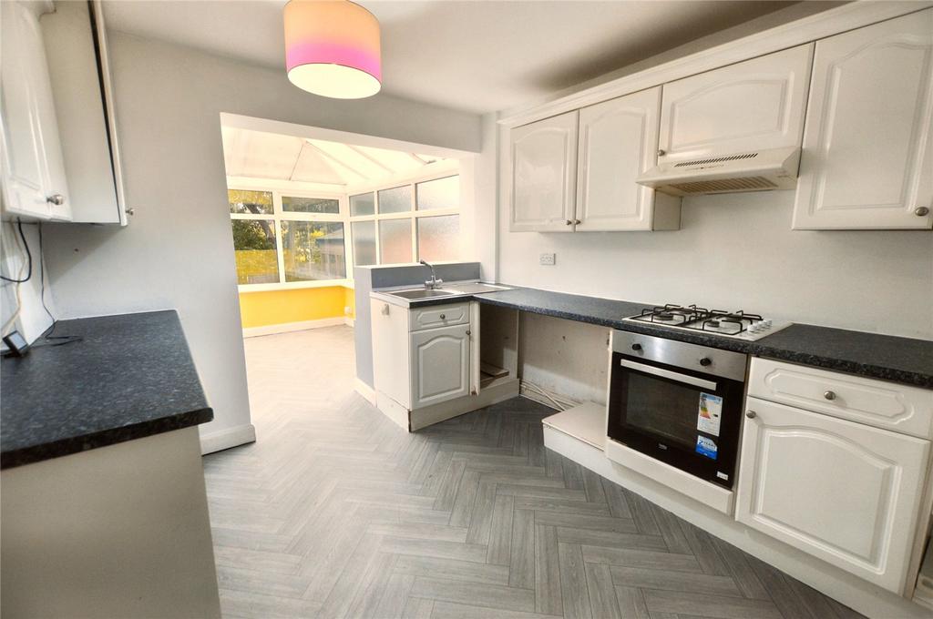 Ainsty Drive, Wetherby, West Yorkshire 4 bed semidetached house for