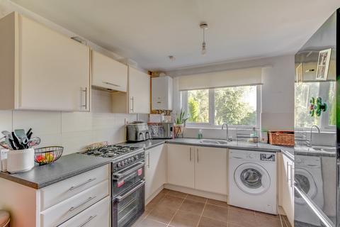 25 High Trees Close, Redditch, B98 7XJ