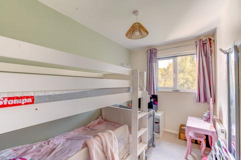 25 High Trees Close, Redditch, B98 7XJ