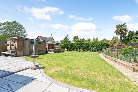 4 bedroom detached bungalow for sale, Park Drive, Yapton