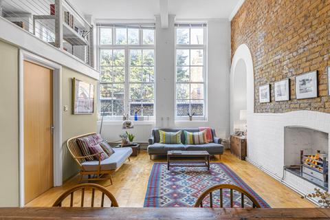 Flat 1, 16 Chelmer Road, London, E9 6AF