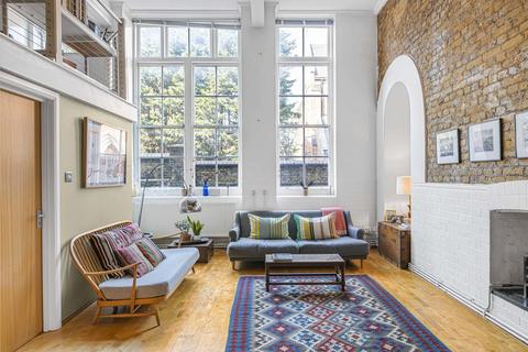 Flat 1, 16 Chelmer Road, London, E9 6AF