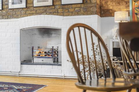 Flat 1, 16 Chelmer Road, London, E9 6AF