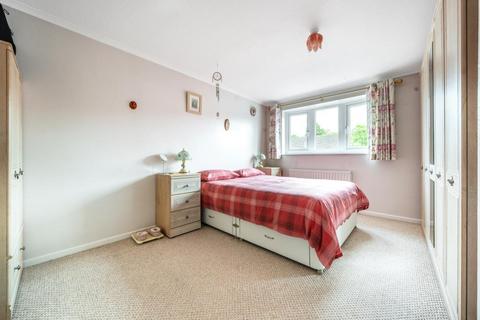 3 bedroom semi-detached house for sale, Carterton,  Oxfordshire,  OX18