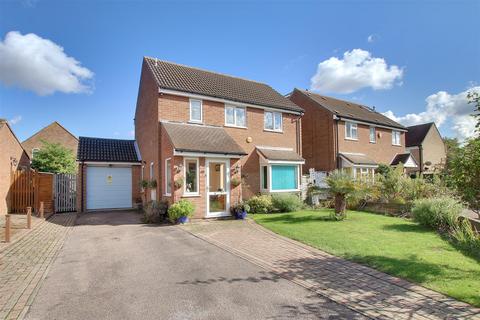 3 bedroom detached house for sale, Monet Close, St. Ives